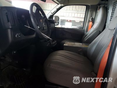 Zdjęcie 7 z 13 samochodu: 2015 CHEVROLET EXPRESS G2500 VIN:1GCWGFCF9F1211161 - miniatura