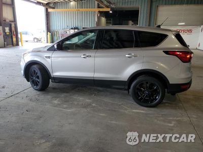 Drugie zdjęcie samochodu z przodu: 2019 FORD ESCAPE SE VIN:1FMCU9GD8KUA68472 - miniatura