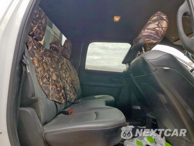 Zdjęcie 11 z 13 samochodu: 2023 RAM 3500 TRADESMAN VIN:3C63RRGL8PG524453 - miniatura