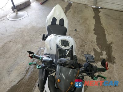 Piąte zdjęcie samochodu w środku: 2017 KAWASAKI ER650 H VIN:JKAEREH15HDA01233 - miniatura