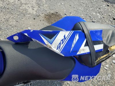 Zdjęcie 8 z 10 samochodu: 2009 YAMAHA YZFR6 VIN:JYARJ16E19A013677 - miniatura