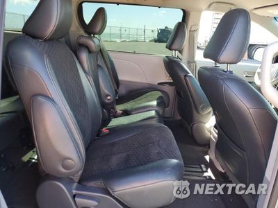 Zdjęcie 11 z 13 samochodu: 2011 TOYOTA SIENNA SPORT VIN:5TDXK3DC1BS125233 - miniatura