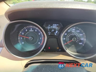 Zdjęcie 9 z 12 samochodu: 2013 HYUNDAI ELANTRA GLS VIN:5NPDH4AE2DH331408 - miniatura