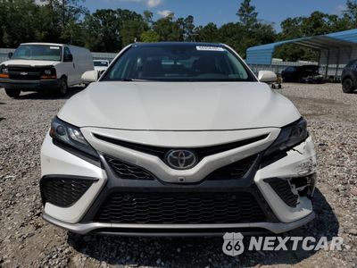 Piąte zdjęcie samochodu w środku: 2021 TOYOTA CAMRY XSE VIN:4T1K61AK5MU558630 - miniatura