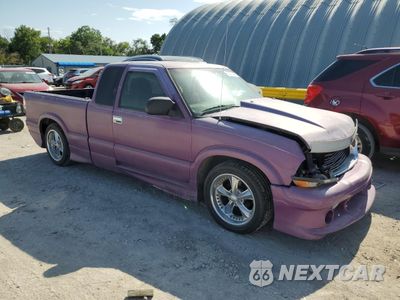 Czwarte zdjęcie samochodu z boku: 1999 GMC SONOMA VIN:1GTCS19X1X8521320 - miniatura
