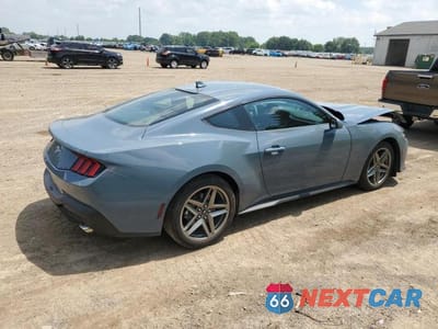 Trzecie zdjęcie samochodu z tyłu: 2025 FORD MUSTANG VIN:1FA6P8TH3S5107934 - miniatura