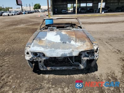 Piąte zdjęcie samochodu w środku: 1989 FORD MUSTANG LX VIN:1FABP44E3KF250212 - miniatura