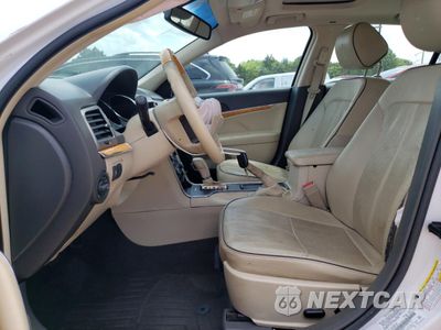 Zdjęcie 7 z 14 samochodu: 2012 LINCOLN MKZ VIN:3LNHL2JC5CR817611 - miniatura