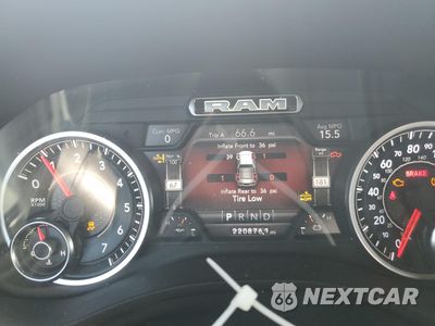 Zdjęcie 9 z 14 samochodu: 2019 RAM 1500 LARAMIE VIN:1C6SRFJT1KN611646 - miniatura