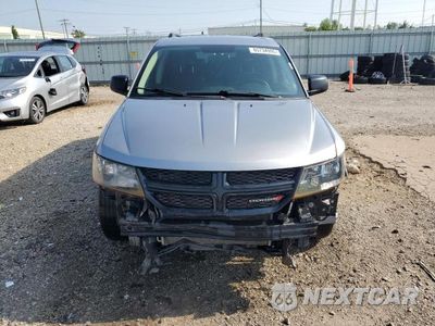 Piąte zdjęcie samochodu w środku: 2018 DODGE JOURNEY SE VIN:3C4PDCAB3JT295118 - miniatura