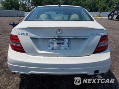 Zdjęcie 6 z 12 samochodu: 2012 MERCEDES-BENZ C 300 4MATIC VIN:WDDGF8BB6CR238533 - miniatura