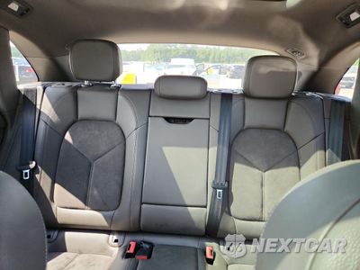 Zdjęcie 10 z 15 samochodu: 2016 PORSCHE MACAN S VIN:WP1AB2A55GLB56742 - miniatura