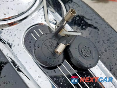 Zdjęcie 8 z 9 samochodu: 2007 HARLEY-DAVIDSON FLHX VIN:1HD1KB4157Y654810 - miniatura