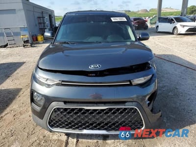 Piąte zdjęcie samochodu w środku: 2020 KIA SOUL LX VIN:KNDJ23AU9L7104709 - miniatura