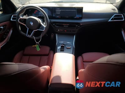 Zdjęcie 8 z 16 samochodu: 2025 BMW 330I VIN:3MW69CW01S8F22876 - miniatura