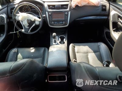 Zdjęcie 8 z 12 samochodu: 2016 NISSAN ALTIMA 2.5 VIN:1N4AL3APXGC164878 - miniatura