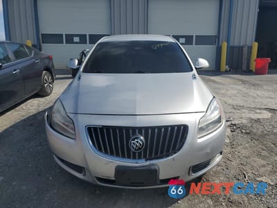 Piąte zdjęcie samochodu w środku: 2012 BUICK REGAL PREMIUM VIN:2G4GS5EK0C9129345 - miniatura