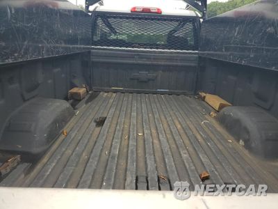 Zdjęcie 10 z 13 samochodu: 2022 CHEVROLET SILVERADO K3500 VIN:1GC3YSE72NF335806 - miniatura