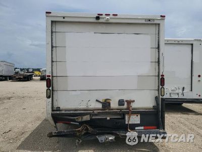 Zdjęcie 6 z 12 samochodu: 2012 FORD ECONOLINE E350 SUPER DUTY CUTAWAY VAN VIN:1FDWE3FS4CDA65173 - miniatura
