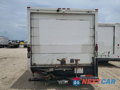Zdjęcie 6 z 12 samochodu: 2012 FORD ECONOLINE E350 SUPER DUTY CUTAWAY VAN VIN:1FDWE3FS4CDA65173 - miniatura