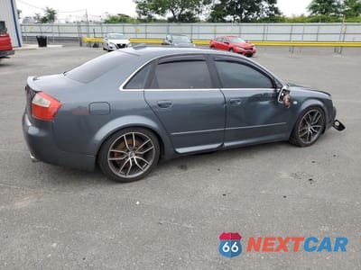 Trzecie zdjęcie samochodu z tyłu: 2004 AUDI S4 VIN:WAUPL58EX4A106889 - miniatura