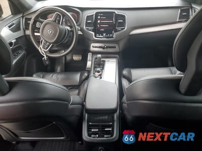 Zdjęcie 8 z 16 samochodu: 2022 VOLVO XC90 T8 RECHARGE R-DESIGN VIN:YV4BR0CM9N1821528 - miniatura