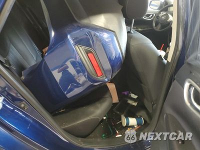 Zdjęcie 10 z 13 samochodu: 2019 NISSAN SENTRA S VIN:3N1AB7AP9KY218257 - miniatura