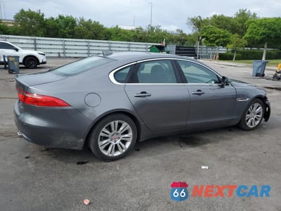 Trzecie zdjęcie samochodu z tyłu: 2016 JAGUAR XF PREMIUM VIN:SAJBD4BV8GCY10046 - miniatura