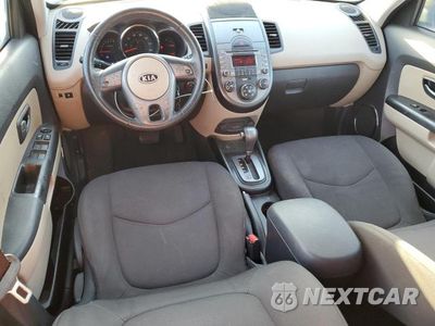 Zdjęcie 8 z 13 samochodu: 2010 KIA SOUL + VIN:KNDJT2A22A7106479 - miniatura