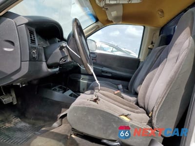 Zdjęcie 7 z 12 samochodu: 2001 DODGE DAKOTA VIN:1B7FL26X71S345839 - miniatura