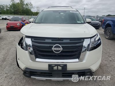 Piąte zdjęcie samochodu w środku: 2024 NISSAN PATHFINDER PLATINUM VIN:5N1DR3DK5RC249213 - miniatura
