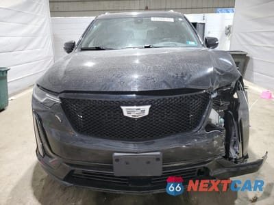 Piąte zdjęcie samochodu w środku: 2022 CADILLAC XT6 PREMIUM LUXURY VIN:1GYKPDRS0NZ126212 - miniatura