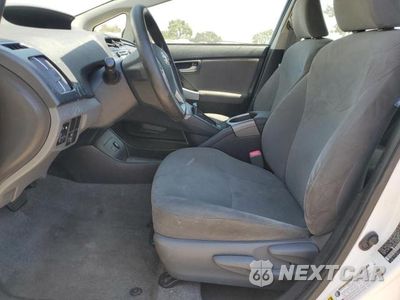 Zdjęcie 7 z 12 samochodu: 2013 TOYOTA PRIUS VIN:JTDKN3DU7D5670114 - miniatura