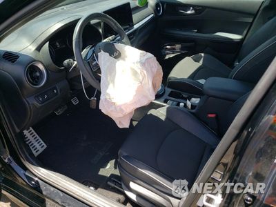 Zdjęcie 7 z 12 samochodu: 2023 KIA FORTE GT LINE VIN:3KPF54AD1PE640112 - miniatura