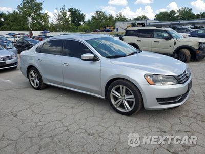 Czwarte zdjęcie samochodu z boku: 2015 VOLKSWAGEN PASSAT SE VIN:1VWBV7A36FC029924 - miniatura