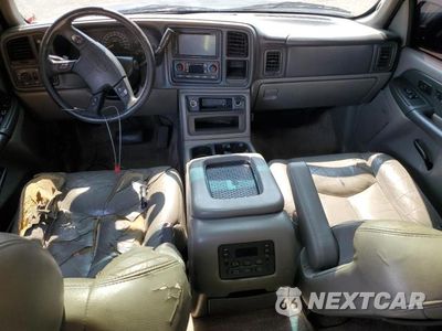 Zdjęcie 8 z 12 samochodu: 2003 CHEVROLET TAHOE K1500 VIN:1GNEK13Z23R223504 - miniatura