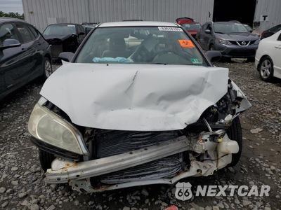 Piąte zdjęcie samochodu w środku: 2005 HONDA CIVIC DX VP VIN:1HGEM22155L062206 - miniatura