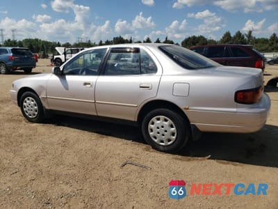 Drugie zdjęcie samochodu z przodu: 1996 TOYOTA CAMRY DX VIN:JT2BG12K3T0418235 - miniatura