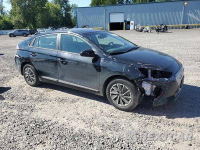 Czwarte zdjęcie samochodu z boku: 2021 HYUNDAI IONIQ SE VIN:KMHC75LJ6MU079792 - miniatura