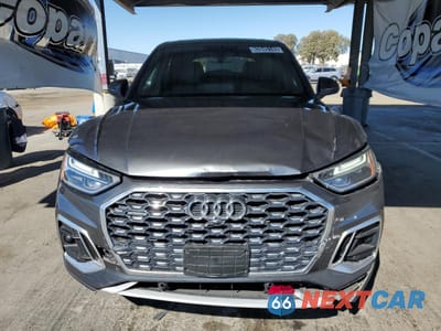 Piąte zdjęcie samochodu w środku: 2021 AUDI Q5 SPORTBACK PREMIUM PLUS VIN:WA15AAFYXM2113478 - miniatura