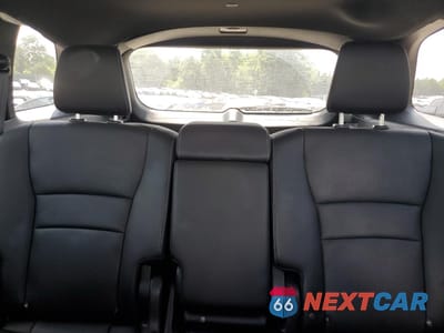 Zdjęcie 10 z 15 samochodu: 2023 HONDA PASSPORT EXL VIN:5FNYF8H56PB020149 - miniatura