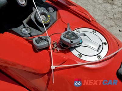 Zdjęcie 8 z 9 samochodu: 2022 CAN-AM SPYDER ROADSTER F3-T VIN:2BXREDD29NV001728 - miniatura