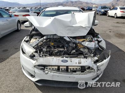 Piąte zdjęcie samochodu w środku: 2018 FORD FOCUS SE VIN:1FADP3K23JL304104 - miniatura