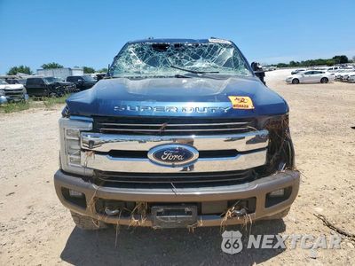 Piąte zdjęcie samochodu w środku: 2017 FORD F250 SUPER DUTY VIN:1FT7W2BT8HEC01224 - miniatura