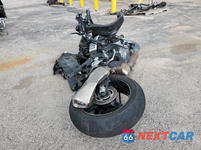Czwarte zdjęcie samochodu z boku: 2025 KAWASAKI ZX1002 M VIN:JKBZXVM15SA009508 - miniatura