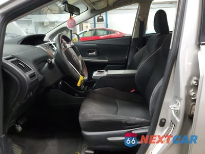 Zdjęcie 7 z 14 samochodu: 2015 TOYOTA PRIUS V VIN:JTDZN3EU1FJ038779 - miniatura