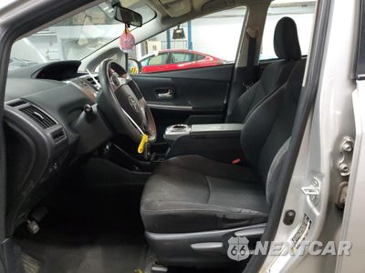 Zdjęcie 7 z 14 samochodu: 2015 TOYOTA PRIUS V VIN:JTDZN3EU1FJ038779 - miniatura