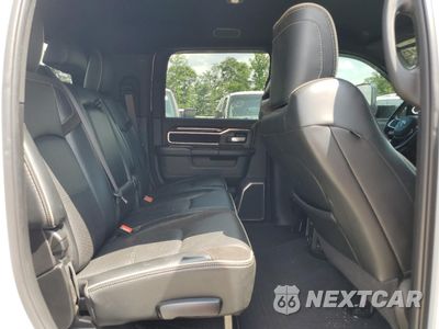 Zdjęcie 10 z 14 samochodu: 2022 RAM 2500 LARAMIE VIN:3C6UR5NL7NG129015 - miniatura