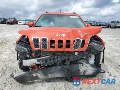 Piąte zdjęcie samochodu w środku: 2021 JEEP CHEROKEE LATITUDE PLUS VIN:1C4PJLLB1MD189332 - miniatura