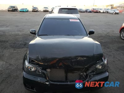 Piąte zdjęcie samochodu w środku: 2003 LEXUS IS 300 VIN:JTHBD192830077984 - miniatura